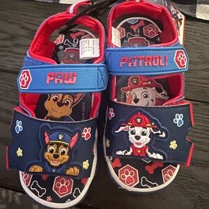 New with tags Paw Patrol toddler light up sandals size 9.